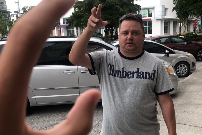 Scavenger Hunt in Charleston by Zombie Scavengers - How the Zombie Themed App Guides the Hunt