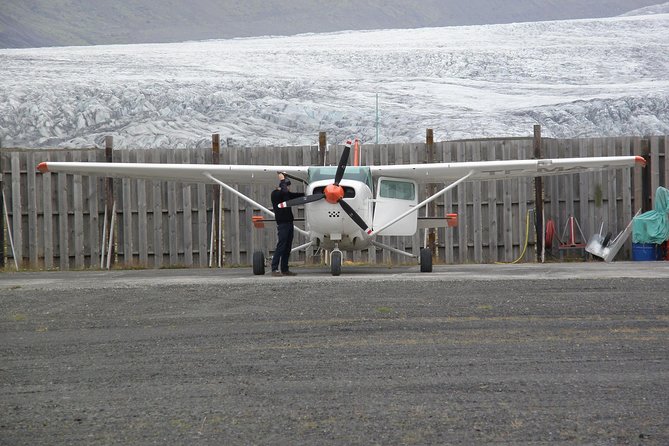 Scenic Airplane flight around Skaftafell National Park - Experience Icelands Contrasts with a Scenic Flight from Skaftafell