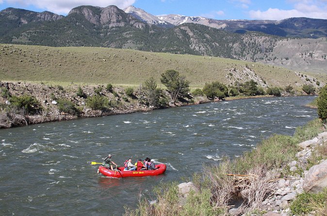 Scenic Float on the Yellowstone River - The Expertise of the Guides