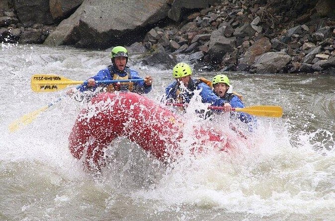 Scenic Float on the Yellowstone River - Weather and Seasonal Considerations