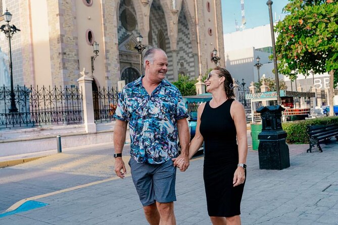 Scenic Tour in Traditional Vehicle Pneumonia in Mazatlan - Exploring Mazatlan in an Open-Air Pulmonía