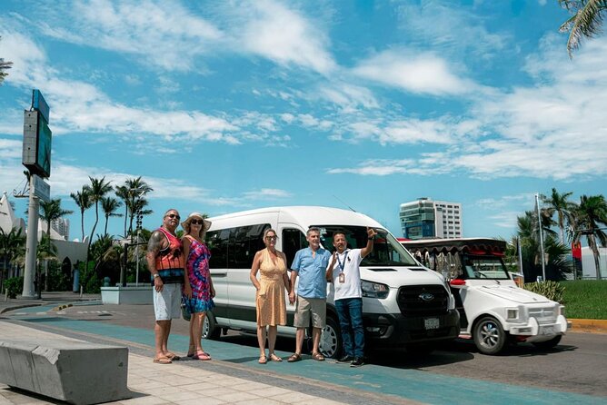 Scenic Tour in Traditional Vehicle Pneumonia in Mazatlan - Panorama of Mazatlan’s Iconic Coastal Landmarks