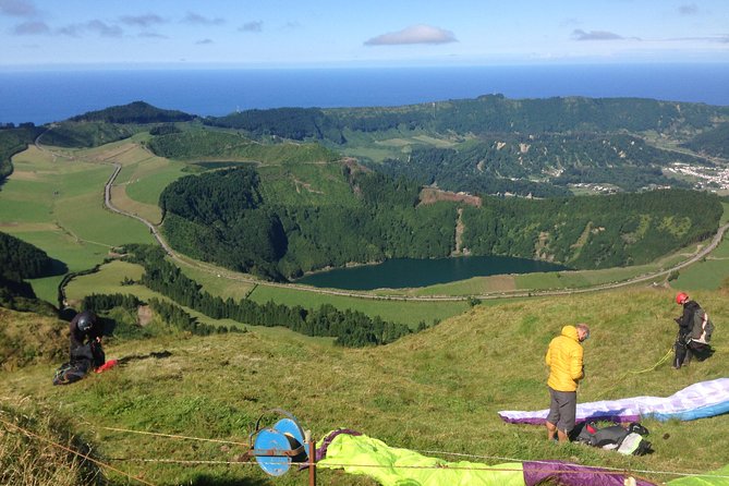 Scenic Trails of Sete Cidades: Half-Day Jeep Adventure - Exploring the Caldera Ridge and Miradouro das Cumeeiras