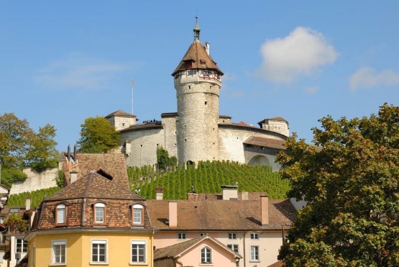 Schaffhausen: Express Walk with a Local in 60 minutes - The Intimate Group Experience and Personalised Recommendations