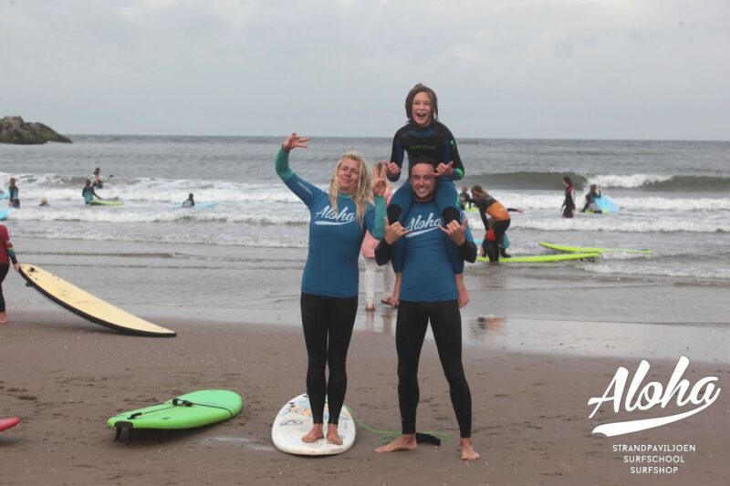Scheveningen Beach: 1,5 hour Surf experience for families - Key Points