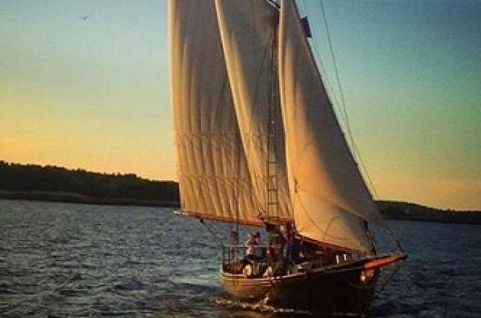 Schooner Applejack Sunset Sail Tour in Boothbay Harbor - Catering and Onboard Amenities