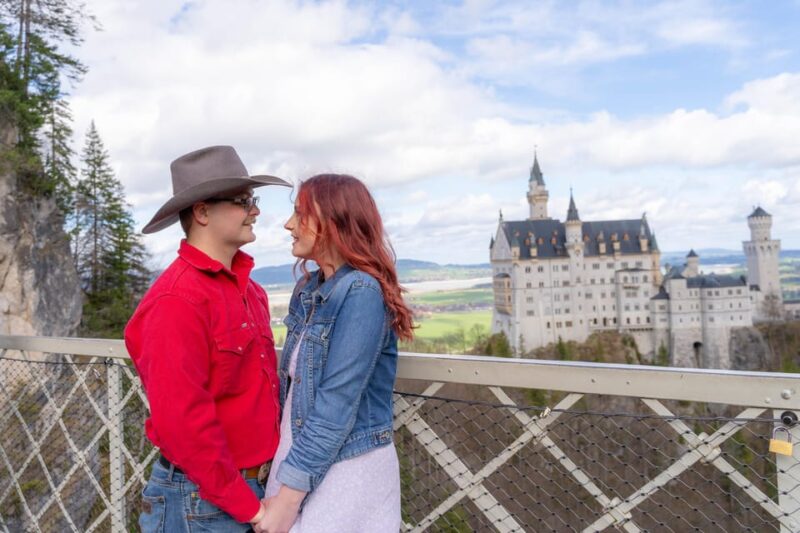 Schwangau: Private Photoshoot at Neuschwanstein Castle - Starting the Private Photoshoot in Schwangau