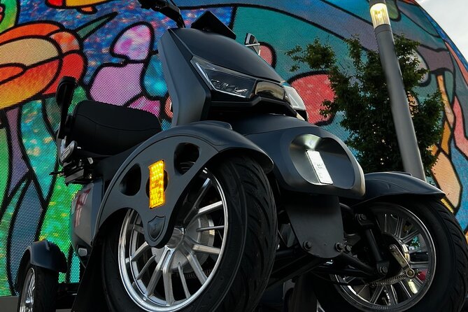 Scooter Tour of the Las Vegas Strip - The Final Stops: Caesars Palace, T-Mobile Arena, and the Gift Shop