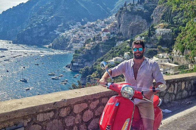 Scooter Vespa rental - What’s Included in the Rental Package