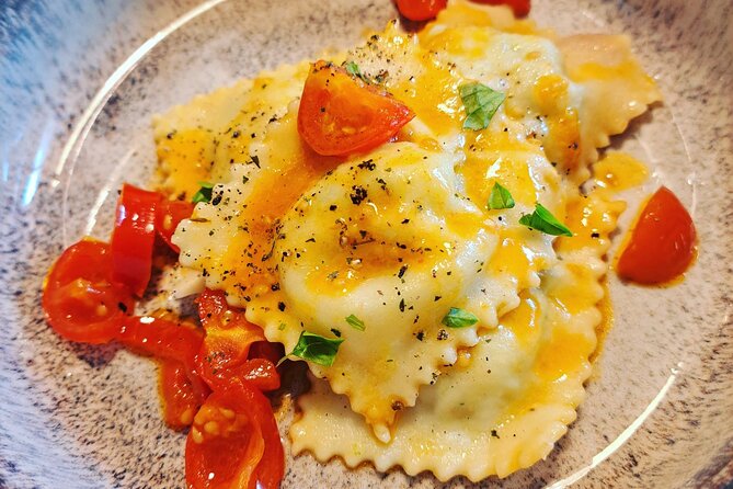 Scotland meets Sardinia: 8-course Dinner with Professional Chef - Meet Luisa: An Experienced Hospitality Professional