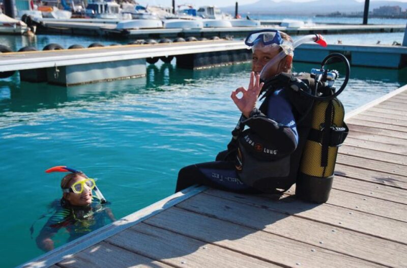 Scuba Diving Baptism in Caleta de Fuste - Guides, Languages, and Customer Support