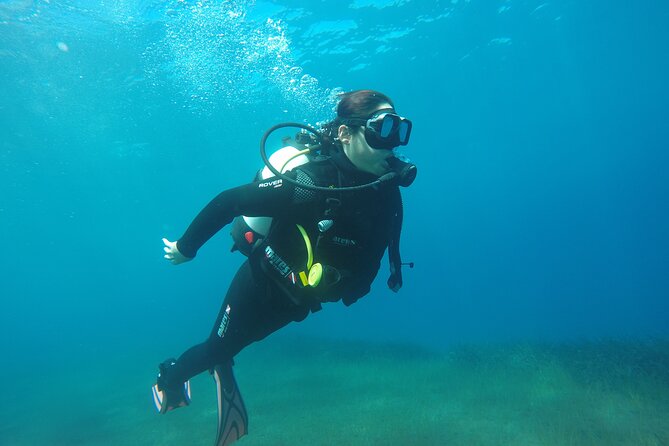 Scuba Diving Experience in Santorini - Key Points