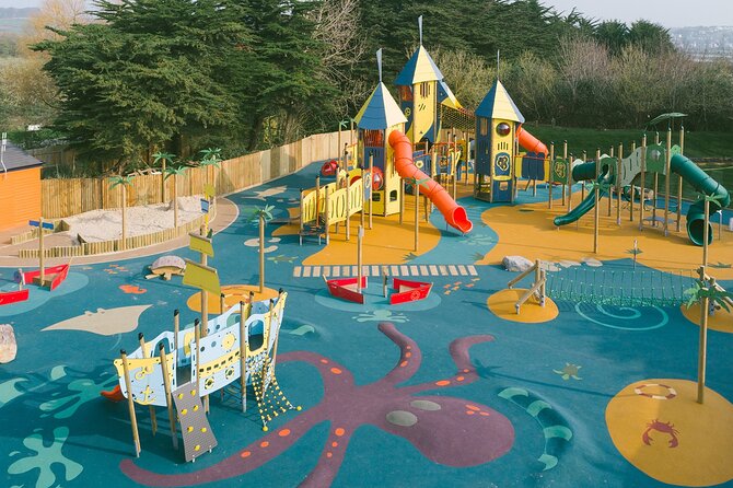 SEA LIFE Weymouth Admission Ticket - Family Activities: Caribbean Cove and Interactive Rock Pools