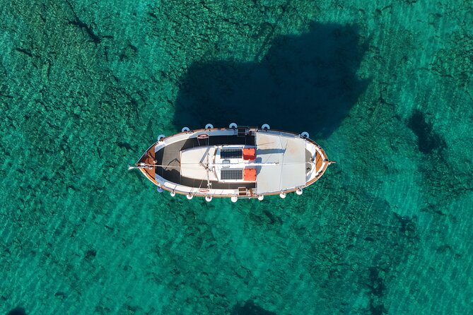 Sea Sunset Tour in the Bay of Naousa - Paros - Secluded Relaxation at Turkou Ammos Beach