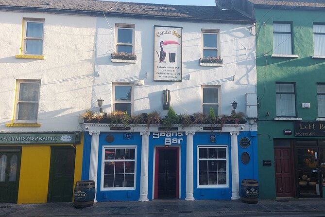 Sean's Bar, Athlone Castle and Clonmacnoise Monastery - Clonony Castle: A Photoshoot with 15th-Century Architecture