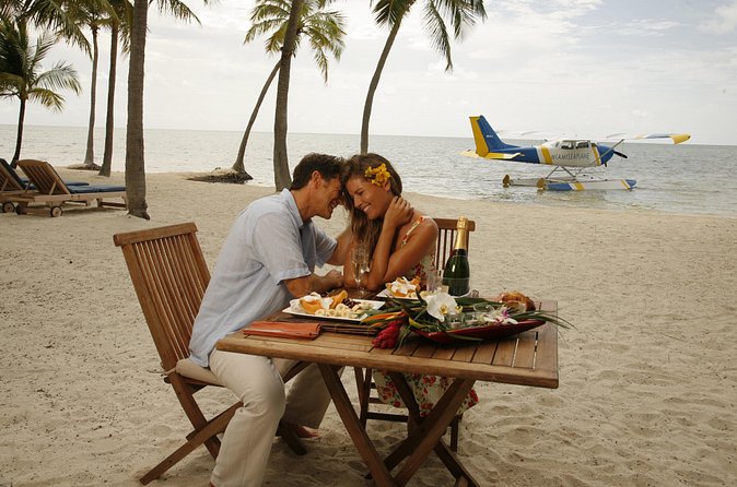 Seaplane Private Flight from Miami with Lunch in the Florida Keys - The Food and Drinks at Lorelei Cabana