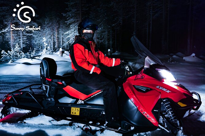 Searching Aurora with Snowmobile - Guides and Their Approach to Aurora Chasing