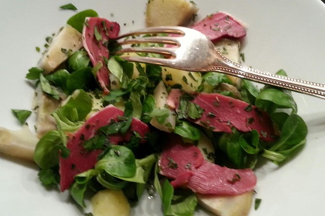 Seasonal French Lunch and Small-group Tour of Montmartre - Inside the Private Home of Claudine: A Warm Welcome