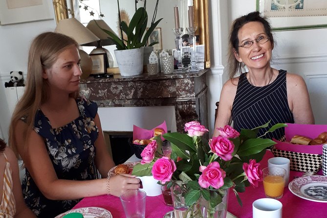 Seasonal French Lunch and Small-group Tour of Montmartre - Flexibility and Convenience with Booking and Cancellation