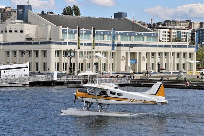 Seattle Locks Cruise - Comfort and Convenience Onboard