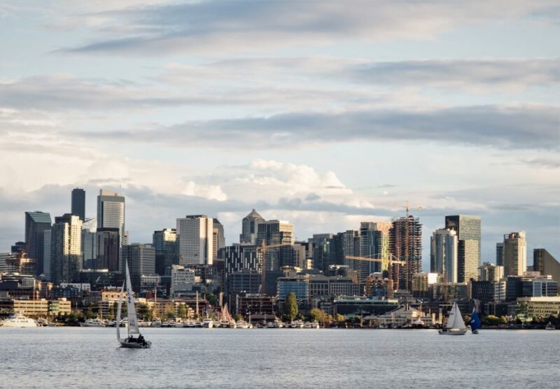 Seattle: Locks Cruise with Local Guide - Key Points