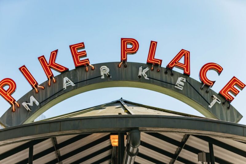 Seattle: Pike Place Market Chef-Guided Food Tour - Tasting Seattle’s Seafood and Market Classics