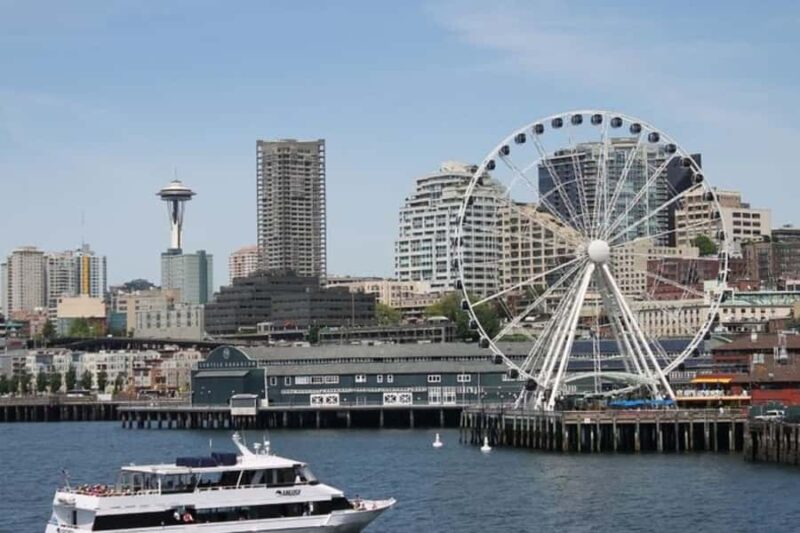 Seattle: Private custom walking tour with a local guide - Discovering Iconic Sights and Hidden Corners of Downtown Seattle