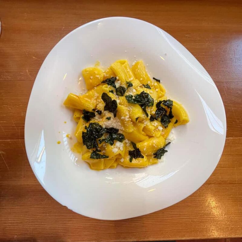 Seattle: Wine, Bread, Cheese and Chocolate Experience - Pacing and Physical Requirements