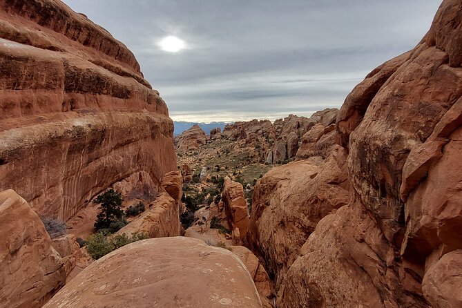 Secluded Arches Sunset Experience Best Of Devils Garden Fun Hike - The Guided Experience with Moab In A Day LLC
