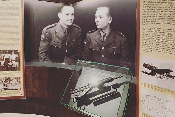 Second World War & Communism (Tip-based 3 hour tour) - The Prague Uprising and the Rise of Communism at Old Town Square