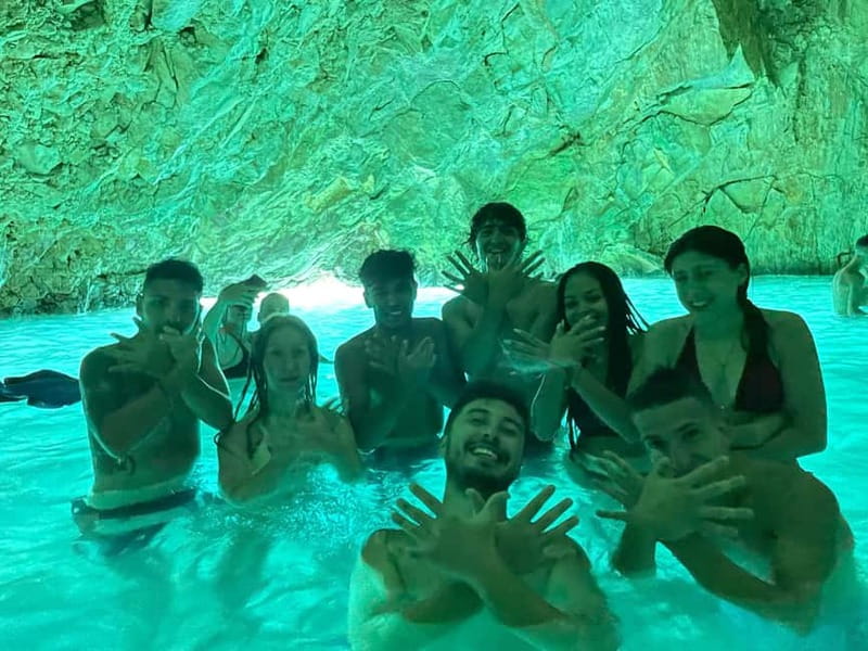 Secret Blue Cave & Grama Bay - Speed Boat Tour - Kanioni i Skafistave and Englishman Bay: Scenic Views and Snorkeling