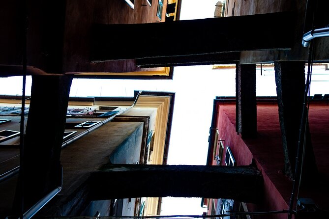 Secret Genoa Photo Tour - Logistics: Meeting Point and Duration