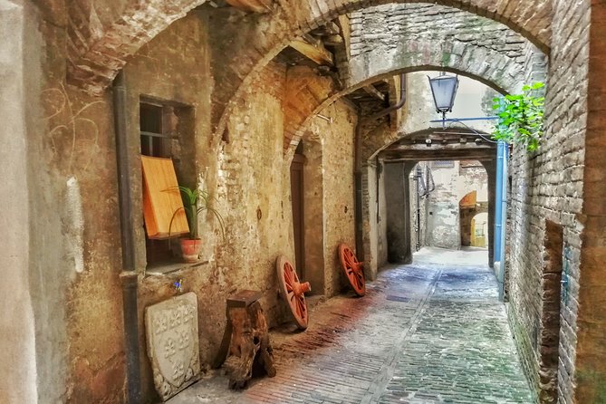 Secret Siena Walking Tour - Starting Point and Tour Logistics in Siena’s Old Town