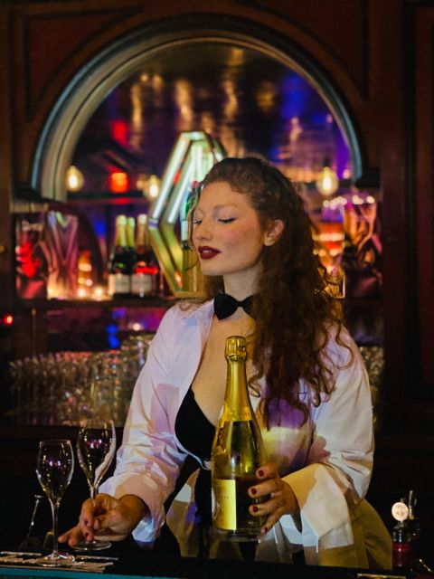 Secret Square Paris : Parisian Strip-Tease Cabaret Ticket - The Show: Elegant Dances with a Touch of French Charm