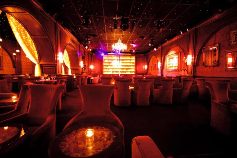 Secret Square Paris : Parisian Strip-Tease Cabaret Ticket - The Reviews: What People Value About the Experience