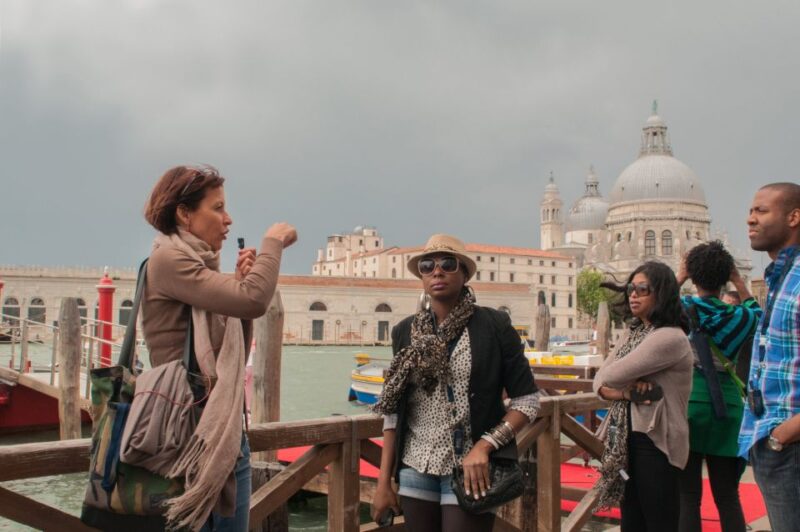 Secret Venice & Gondola Tour - The Guide’s Role in Enhancing the Experience