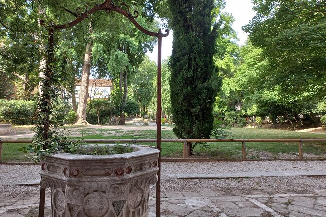 Secret Venice Guided Walking Tour - Legends and Unique Architectural Features at Venice’s Squares