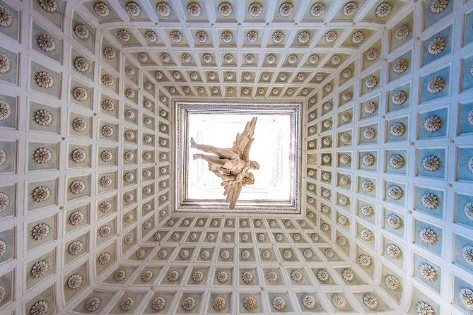 Secret Venice: Palazzo Grimani and hidden corners of Venice - Exploring a Curiosity: An Aquatic-Themed Bookstore