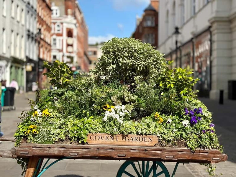 Secrets of London Covent Garden & Rules Restaurant Tour - Exploring Covent Garden’s Landmark Sites