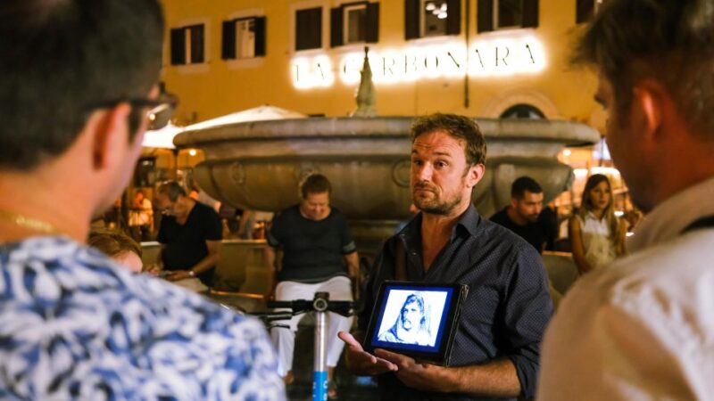 Secrets of Rome: Historical True Crime Small Group Tour - The Guides Style and Passenger Experience