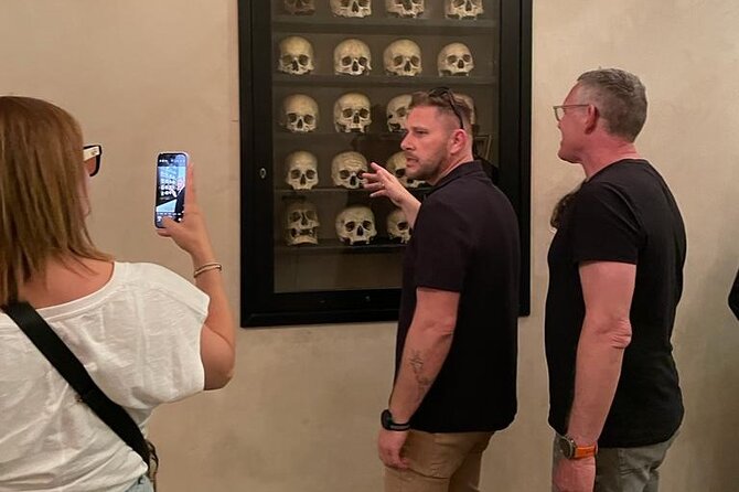 Secrets of Rome - The dark side Small Group Walking Tour - Haunting Tales from Via del Banco di Santo Spirito