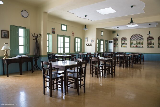 Secrets of Santorini - Private Full Day Tour with Dinner - Witnessing a Tranquil Sunset in Megalochori