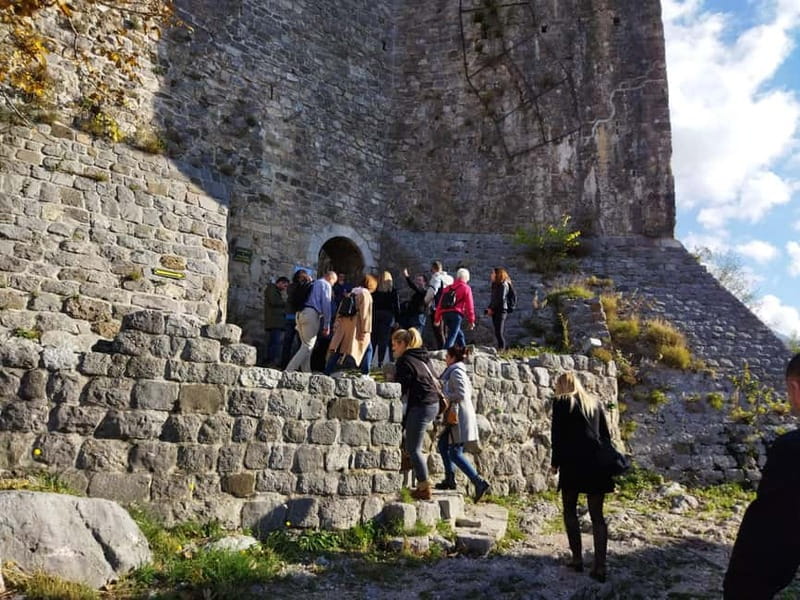 Secrets of the Old Town Bar - A Journey through Millennia - Practical Details: Tour Logistics and Recommendations