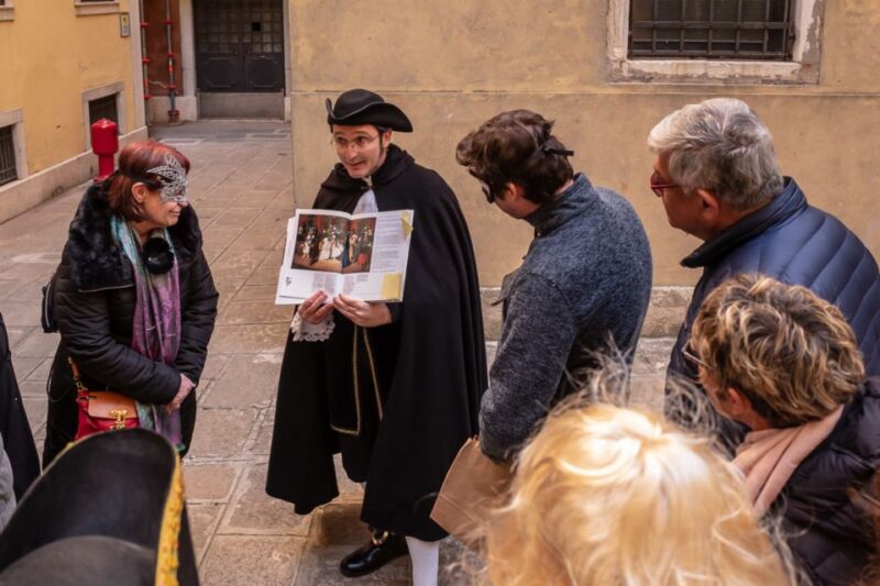 Secrets of Venice Carnival and Life of Casanova Tour - The Guide and Tour Atmosphere