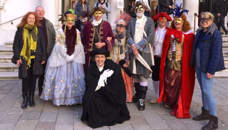 Secrets of Venice Carnival and Life of Casanova Tour - The Final Stop at Le Café Venezia
