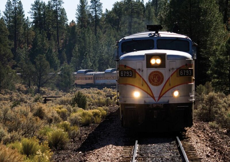 Sedona/Flagstaff: Grand Canyon Tour & First-Class Train Ride - The Historic Grand Canyon Railway: A Scenic 65-Mile Adventure