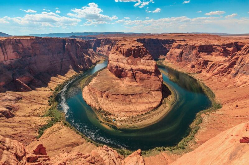 Sedona or Flagstaff: Horseshoe Bend & Antelope Canyon X Tour - Lunch at a Local Page Restaurant