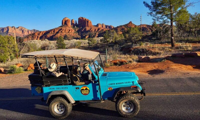 Sedona: PRIVATE UFO Night Jeep Tour near Bradshaw Ranch - Expert Guides Bring the Stories to Life