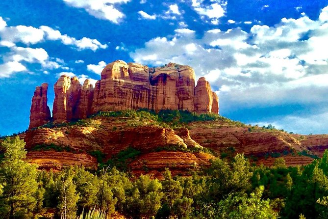 Sedona with Jerome and Montezuma Castle One-Day Van Tour - Discovering Sedona’s Famous Red Rocks