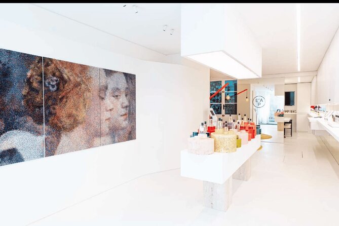 See 15 plus Paris Sights Tour and Fun Perfume Experience - Key Points